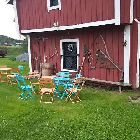 Kaerppaelaen Rustholli Pensión Lempäälä