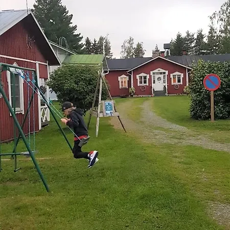 בית הארחה Kaerppaelaen Rustholli Lempäälä